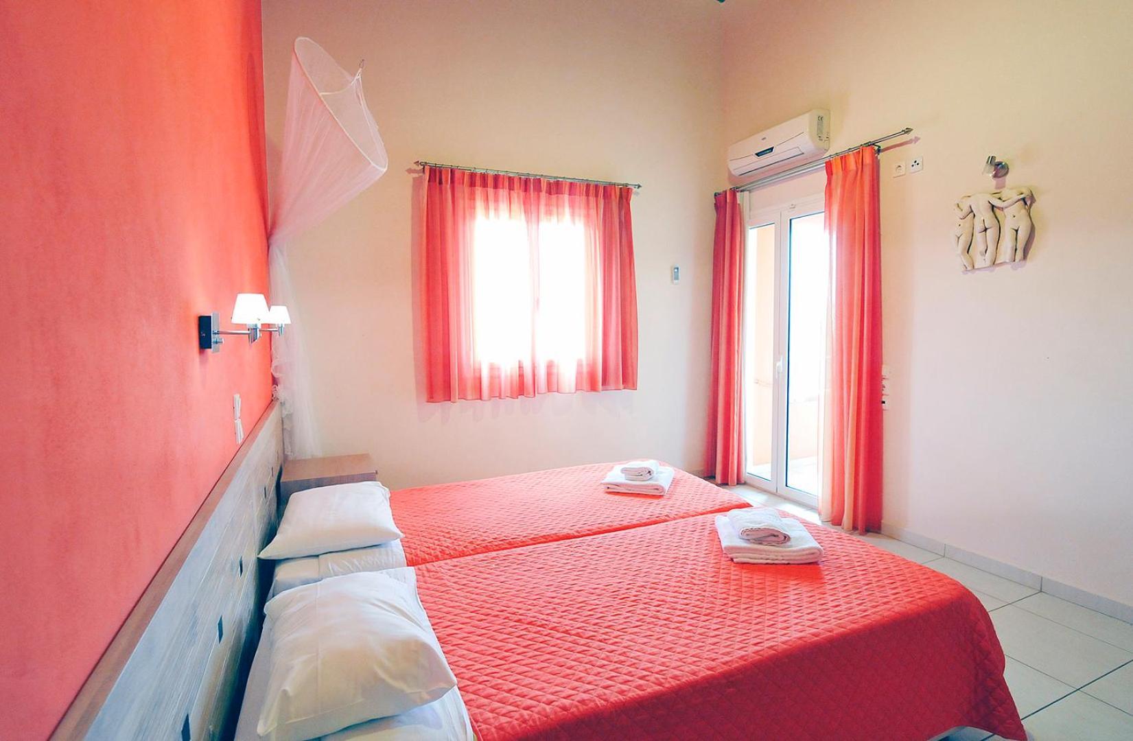 Pyramid City Apartments Agios Spyridon  Zimmer foto